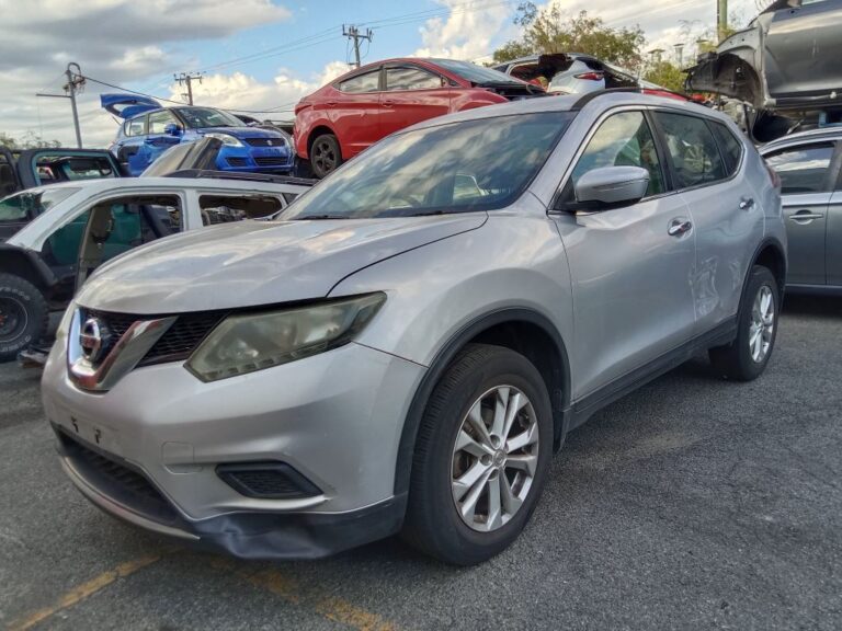 Nissan X-Trail 2016 Silver Wrecking
