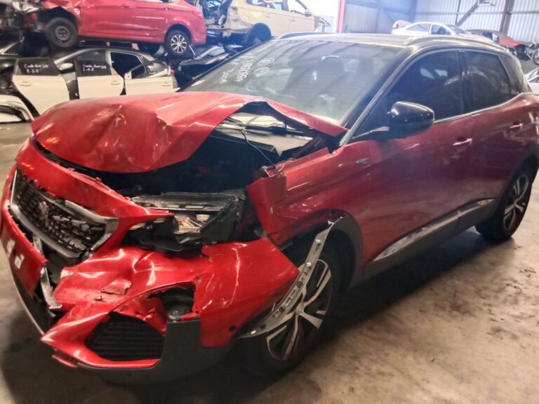 Peugeot 3008 Red