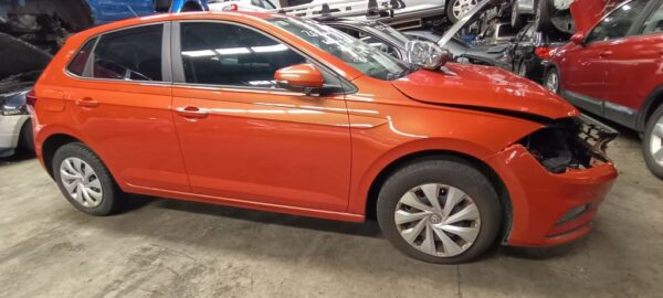 Volkswagen Polo orange 2019 wrecking