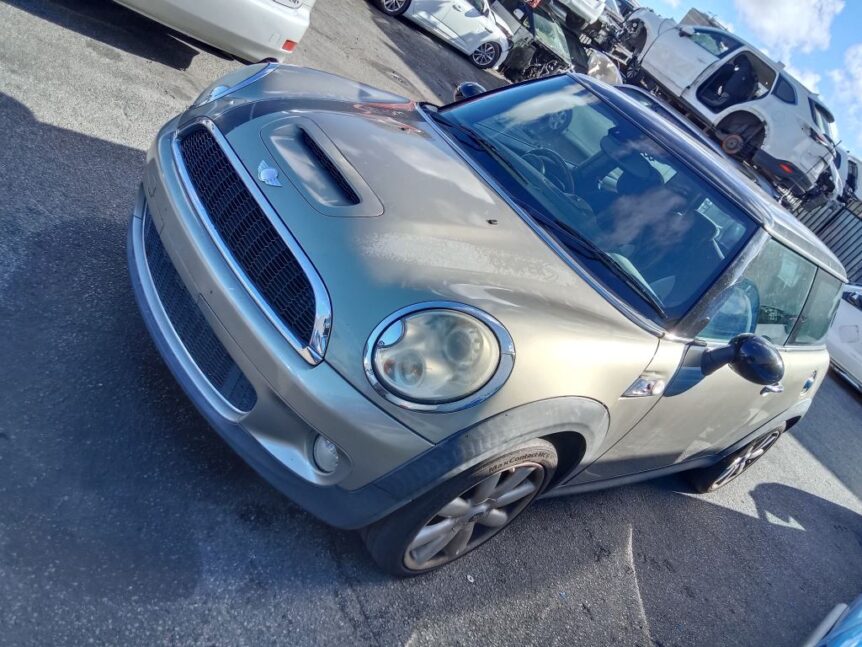 Mini Cooper 2007 Gold Wrecking