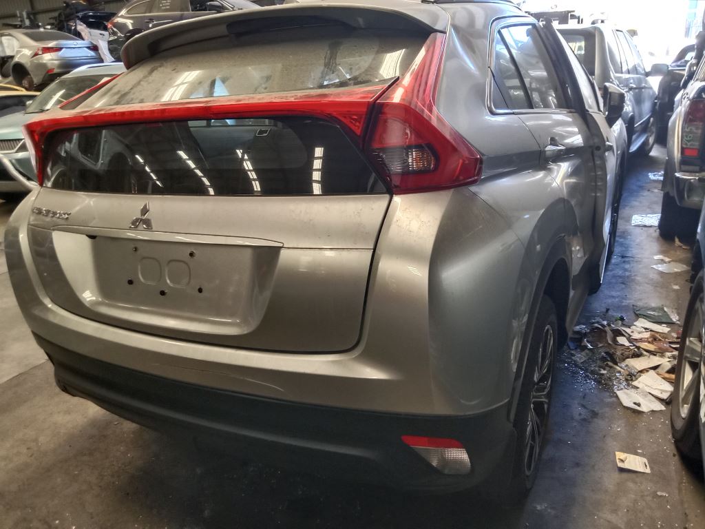 Mitsubishi Eclipse 2020 Silver Wrecking
