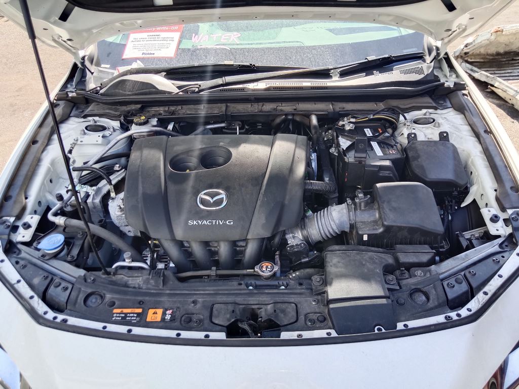 Mazda 3 2020 White Wrecking