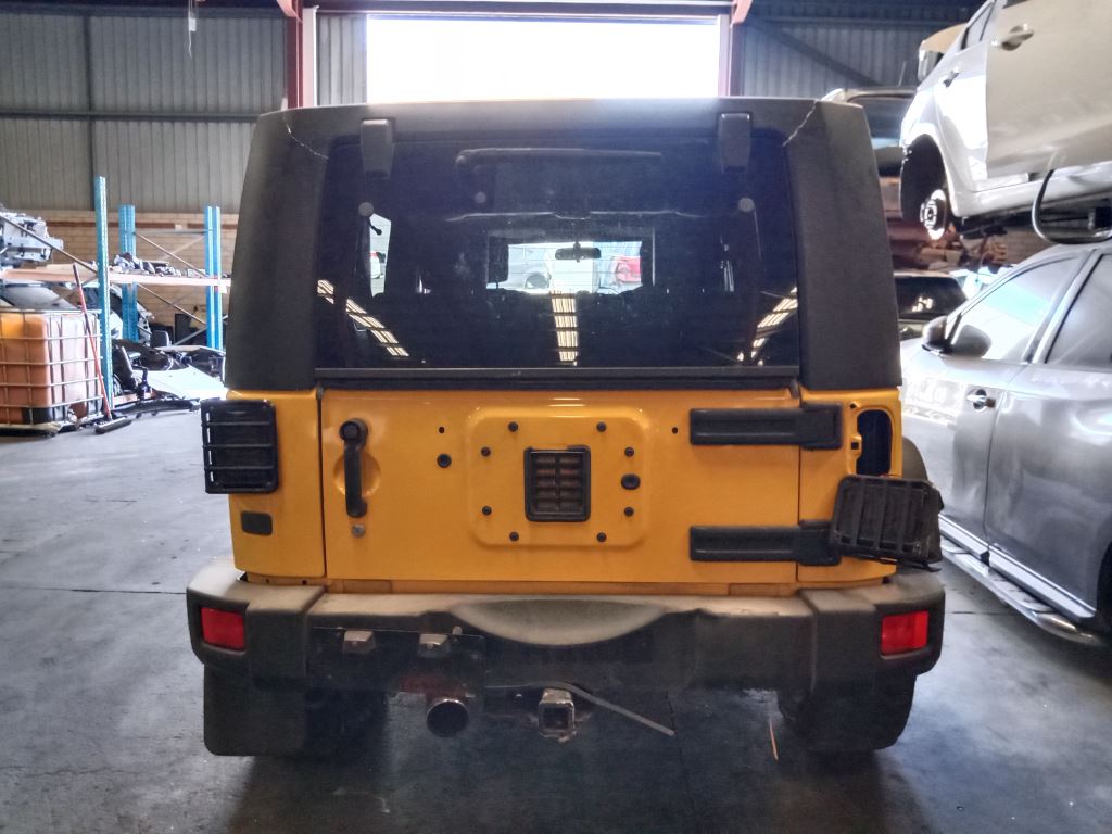 Jeep Wrangler 2007 yellow Wrecking