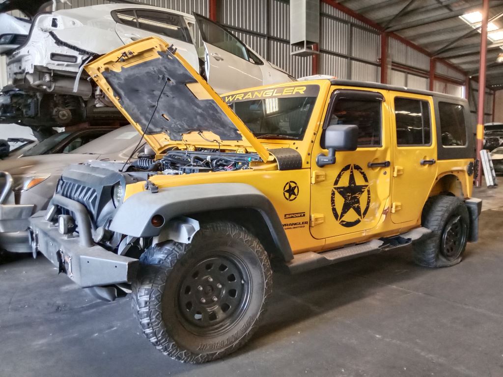 Jeep Wrangler 2007 yellow Wrecking