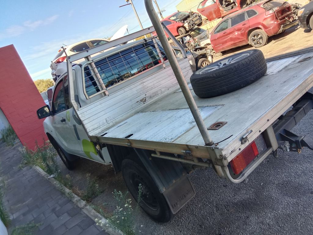  Mazda BT-50 2015 White Wrecking