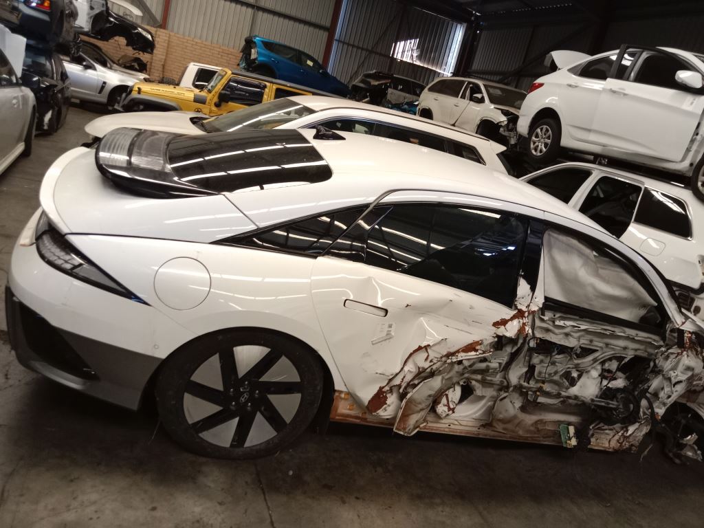 Hyundai IONIQ 6 hybrid 2023 White Wrecking