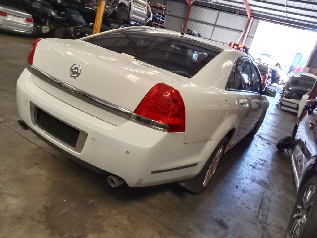 Holden Statesman/Caprice 2009 White Wrecking