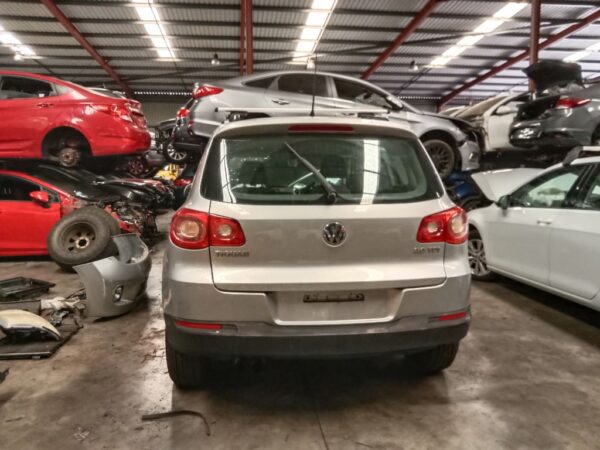 Volkswagen Tiguan 2010 Silver Wrecking