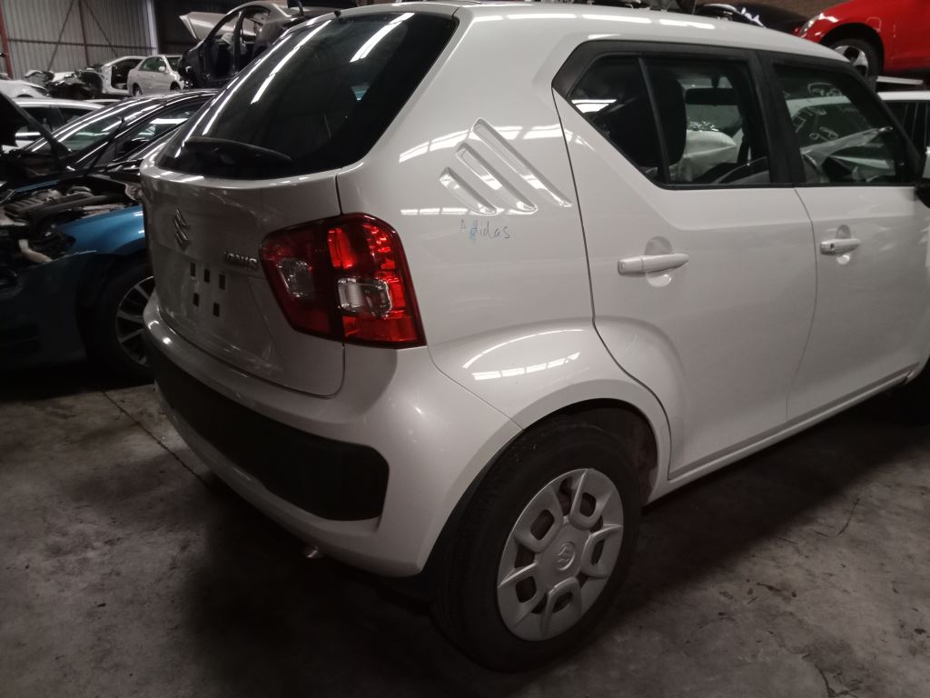 Suzuki ignis 2017 White Wrecking