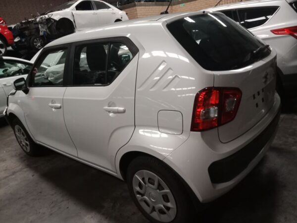 Suzuki ignis 2017 White Wrecking