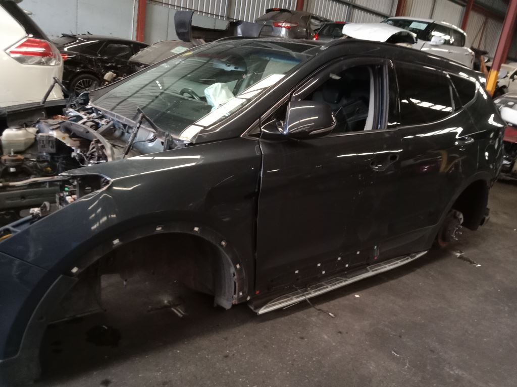  Hyundai Santa Fe 2015 Grey Wrecking