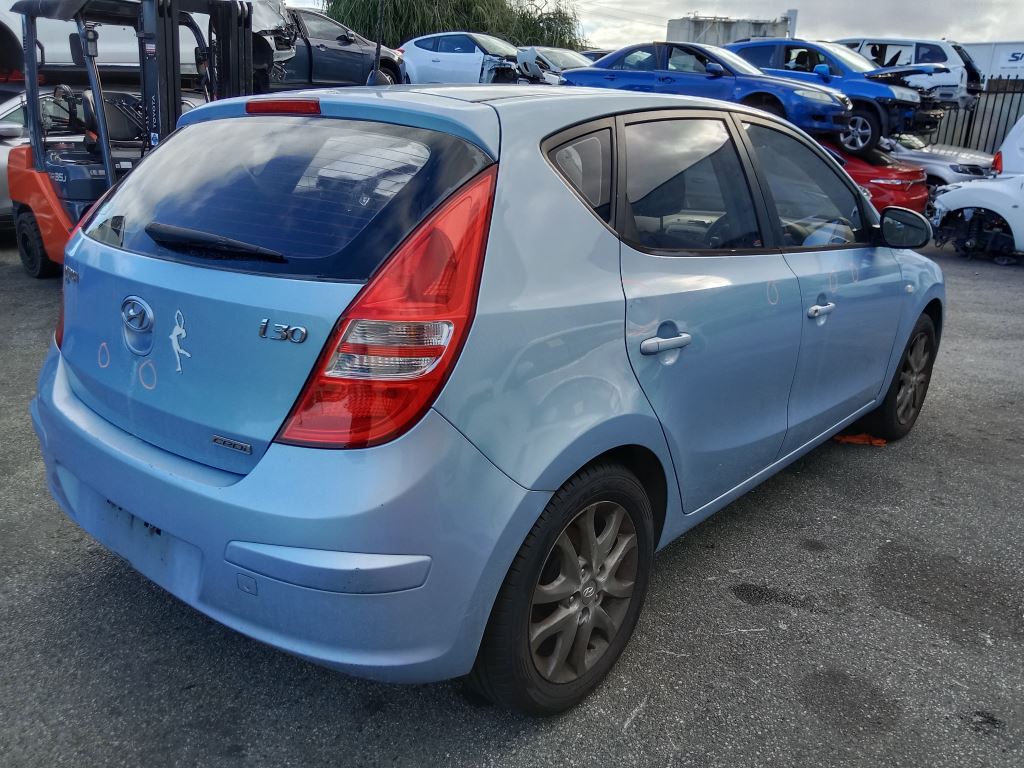 Hyundai i30 2011 Blue Wrecking