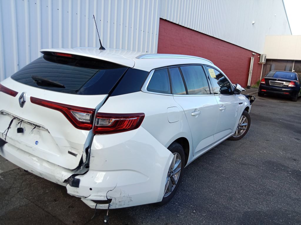 Renault Megane 2018 White Wrecking