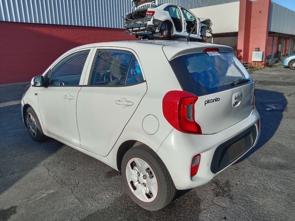 Kia Picanto 2022 White Wrecking