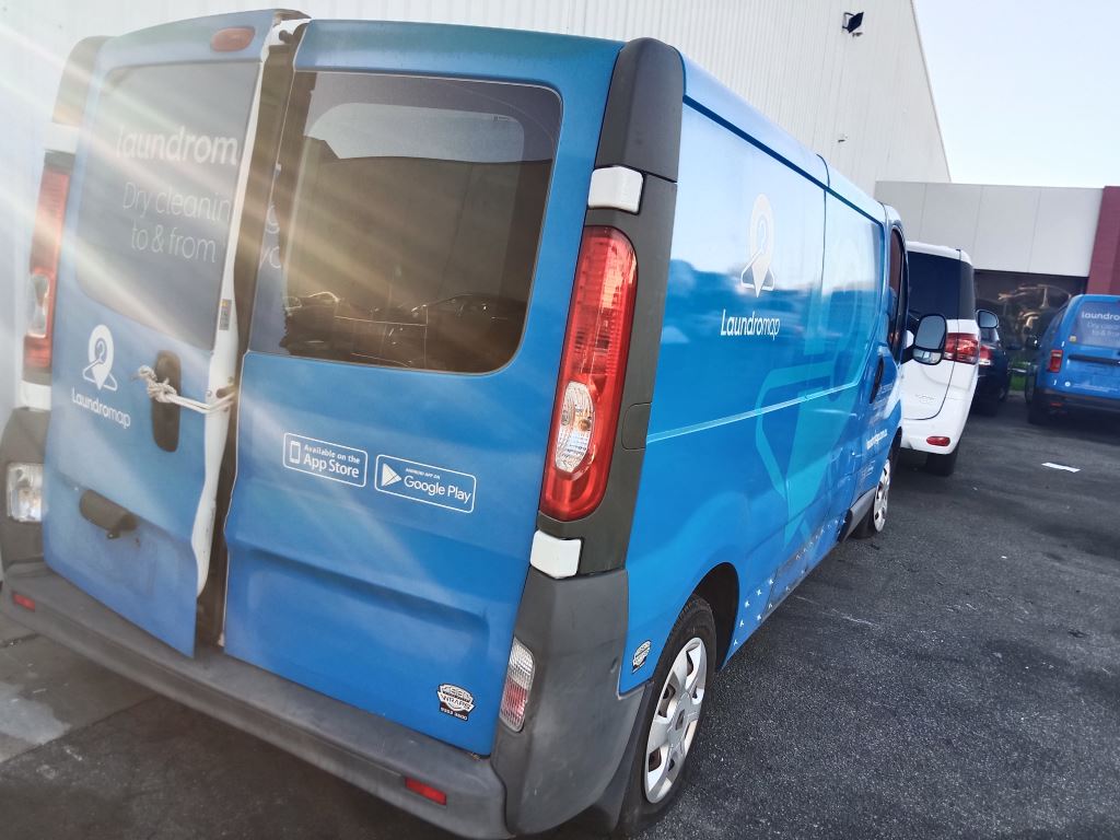 Renault Trafic 2014 Blue Wrecking