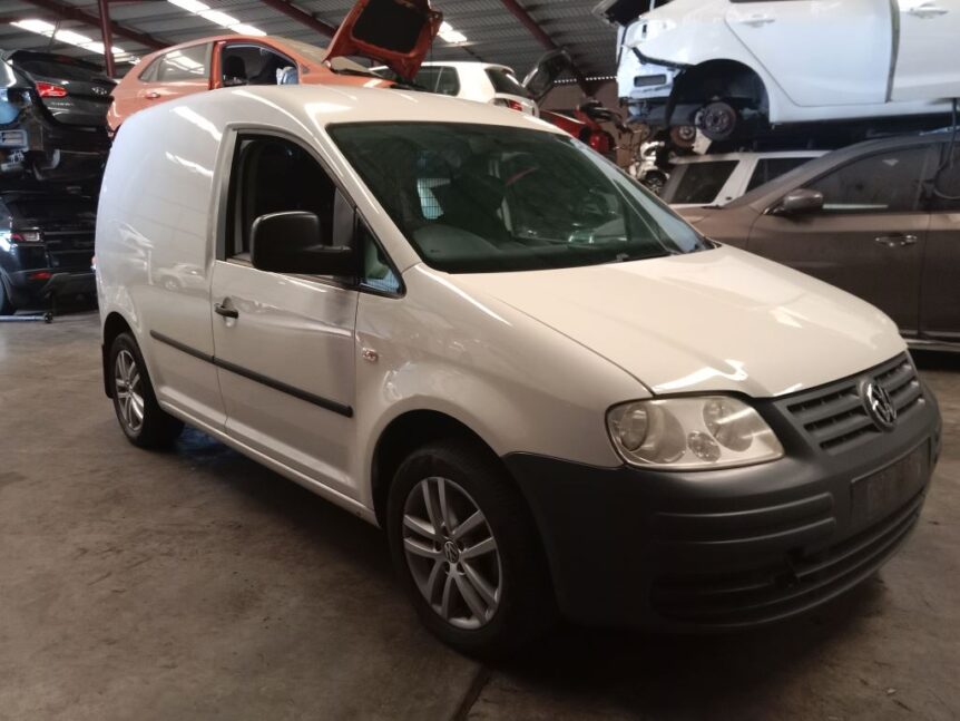 Volkswagen caddy 2008 White Wrecking