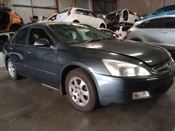 Honda Accord 2005 Grey Wrecking