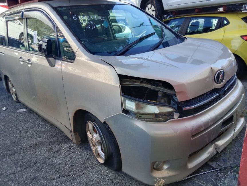 Toyota Voxy 2012 Silver Wrecking