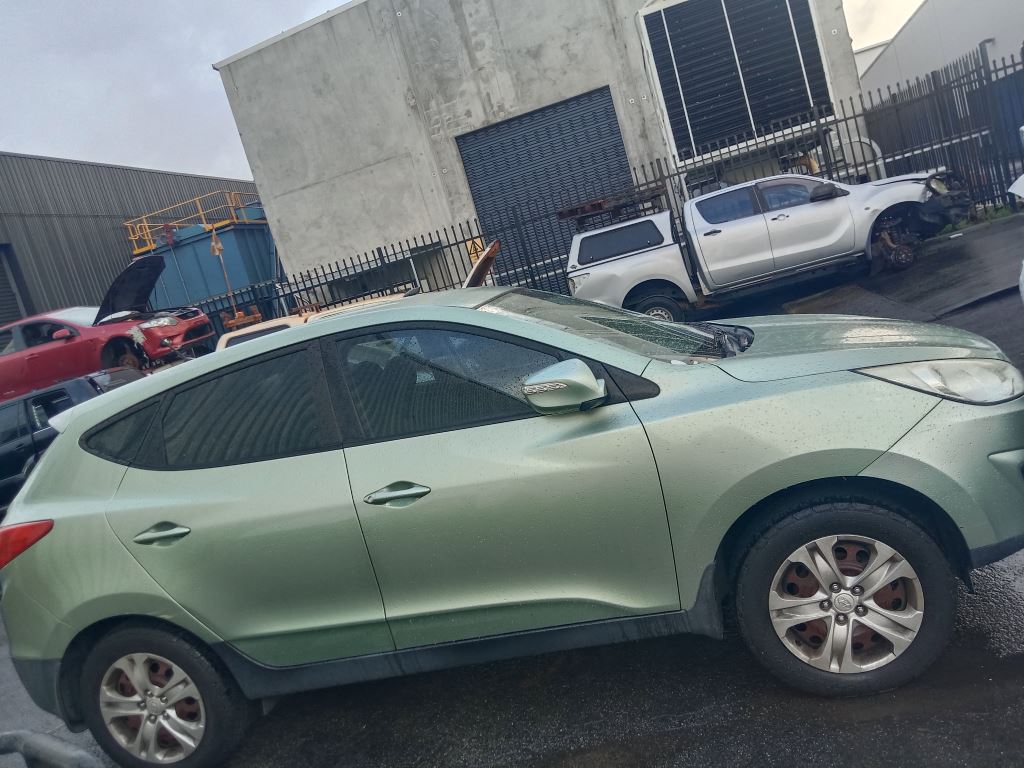 Hyundai IX35 2010 Green Wrecking
