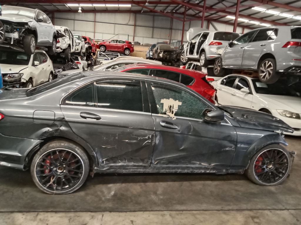 Wrecking Mercedes-Benz 204 C-Class 2009 Grey – Quality used parts available. Engine, transmission, panels, lights, interior & more. Fast shipping