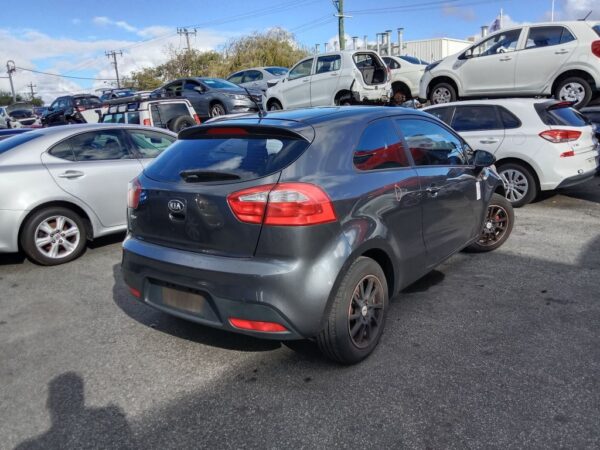 Kia Rio 2013 Grey Wrecking