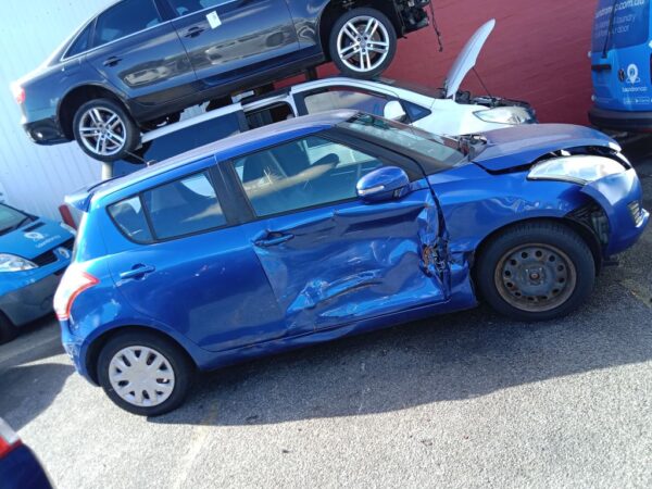 Suzuki Swift 2013 Blue Wrecking