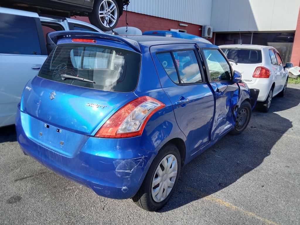 Suzuki Swift 2013 Blue Wrecking