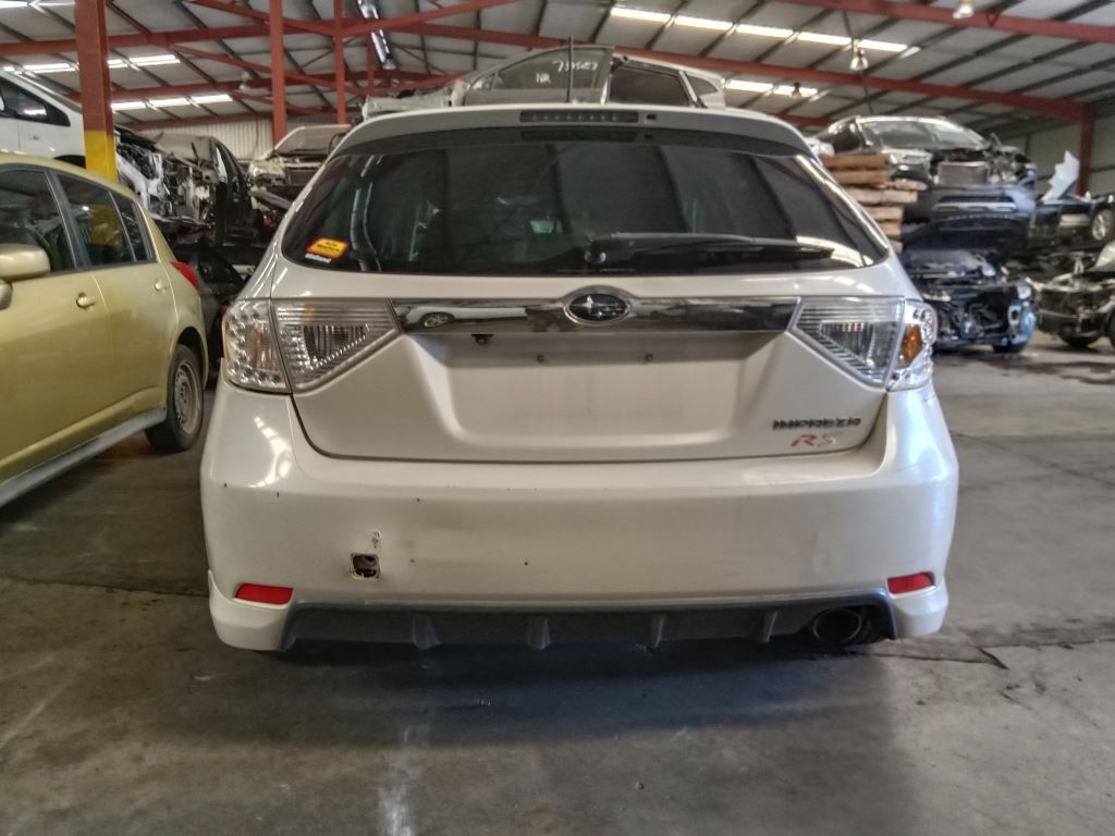 Subaru Impreza 2008 White Wrecking