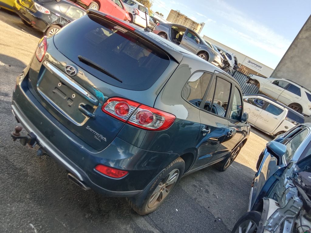 Hyundai Santa Fe 2012 Grey Wrecking