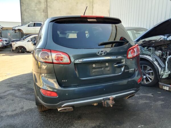 Hyundai Santa Fe 2012 Grey Wrecking