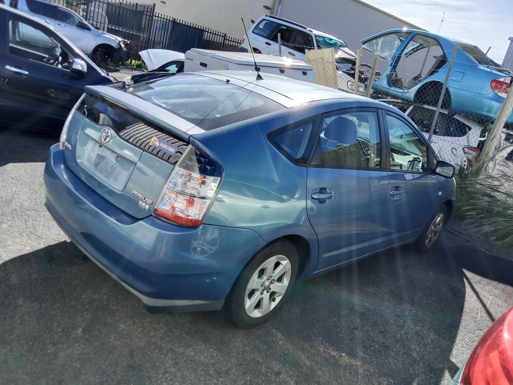 Toyota Prius Hybrid 2004 Blue Wrecking