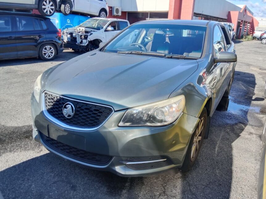 Holden Commodore evoke 2015 Grey Wrecking