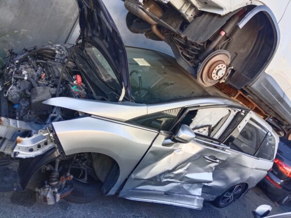 Honda Odyssey 2017 Silver Wrecking