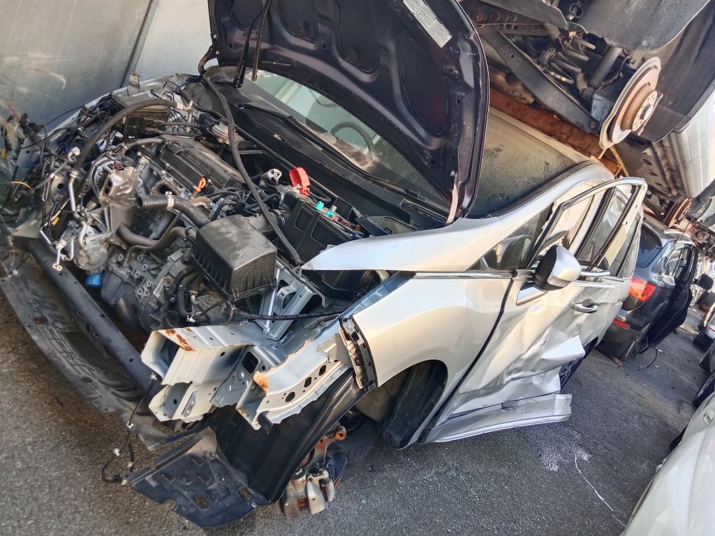Honda Odyssey 2017 Silver Wrecking