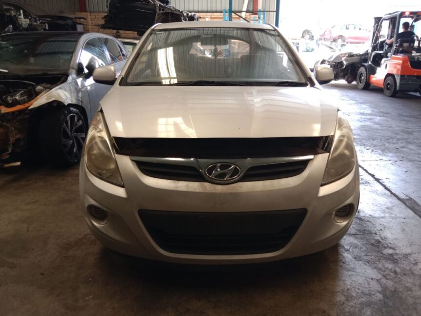 Hyundai i20 2012 Silver Wrecking