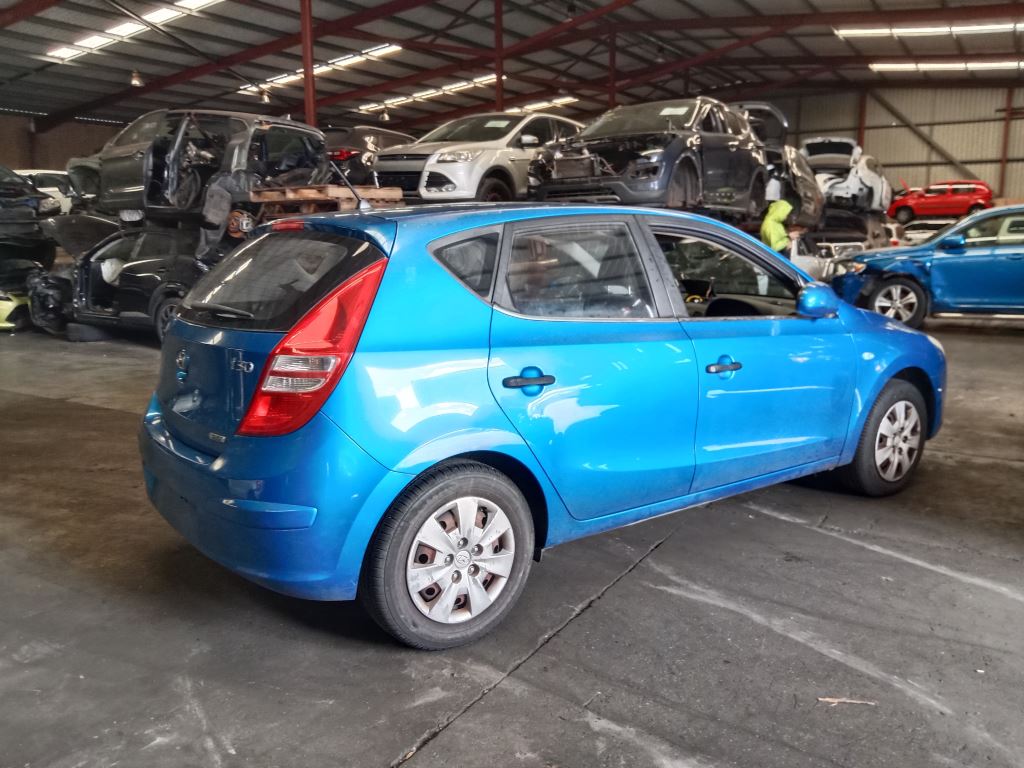 Hyundai i30 2010 Blue Wrecking