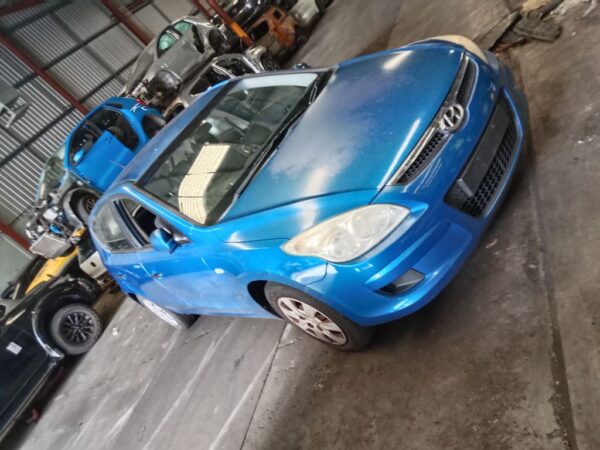 Hyundai i30 2010 Blue Wrecking