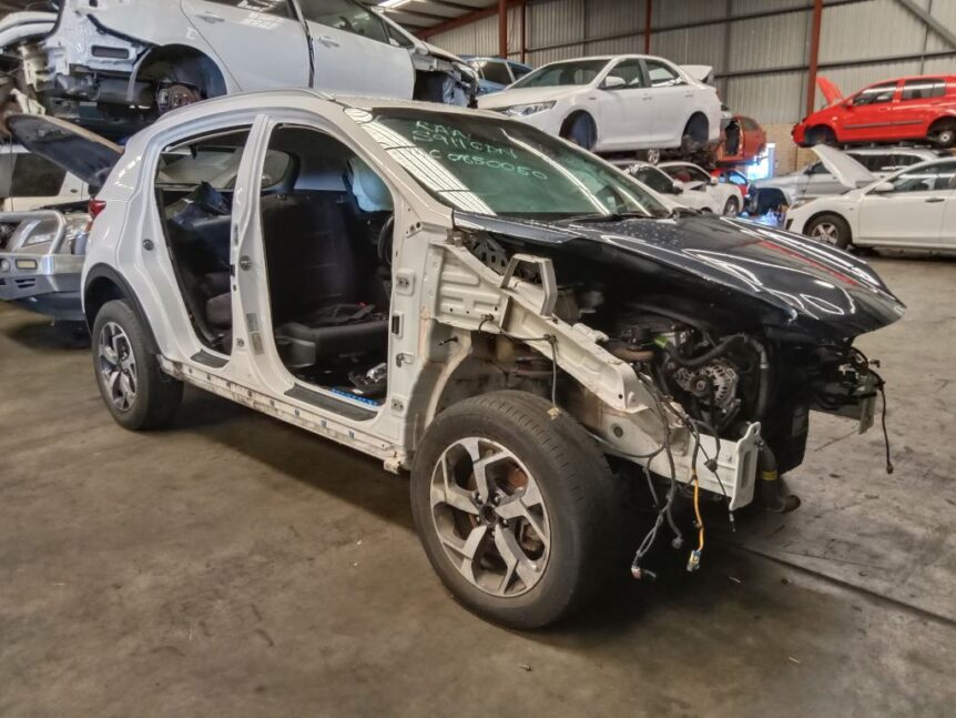 Kia Sportage 2020 White Wrecking V