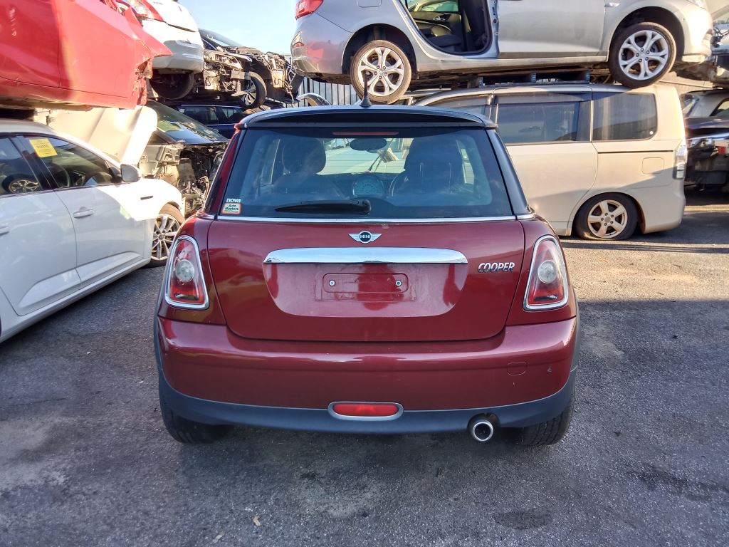 Mini Cooper 2007 Red Wrecking