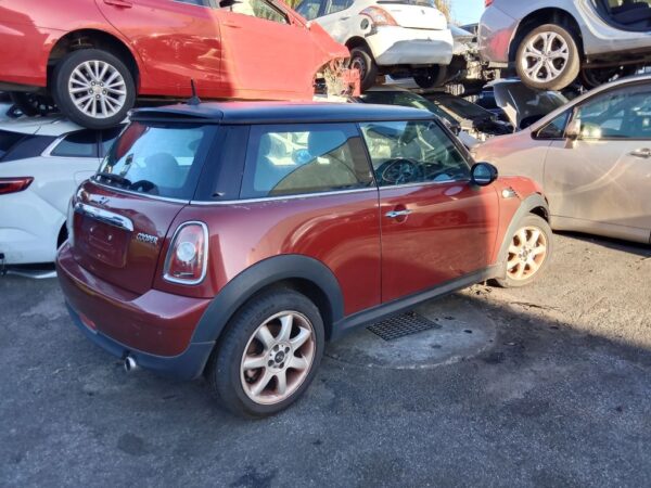 Mini Cooper 2007 Red Wrecking