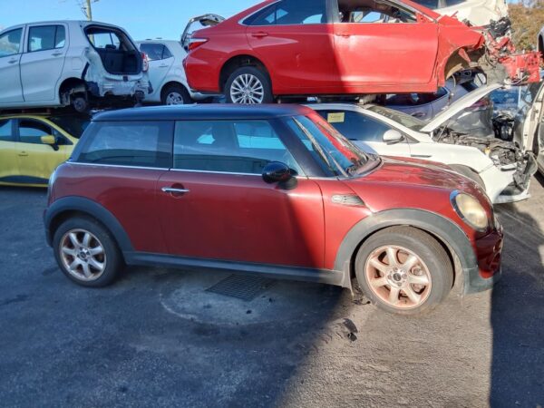 Mini Cooper 2007 Red Wrecking