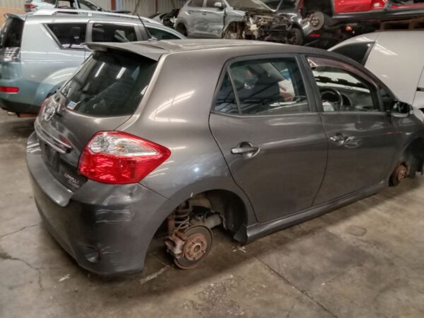 Toyota corolla 2011 Grey Wrecking