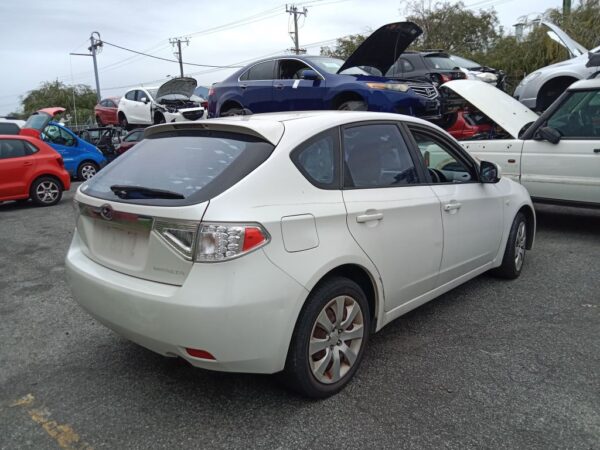 Subaru Impreza 2009 White Wrecking
