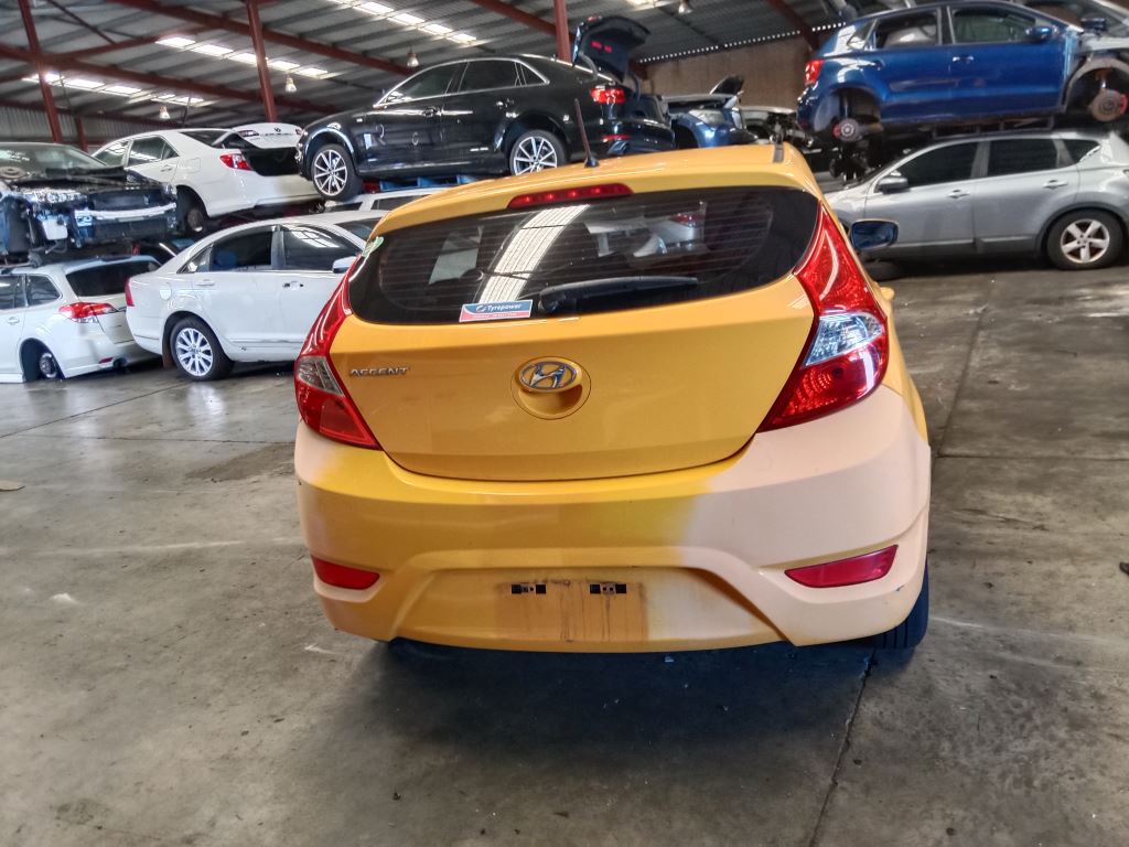 Hyundai accent 2015 yellow Wrecking