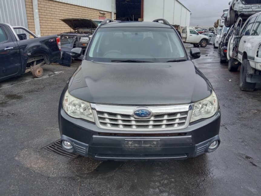 Subaru Forester 2011 Grey Wrecking