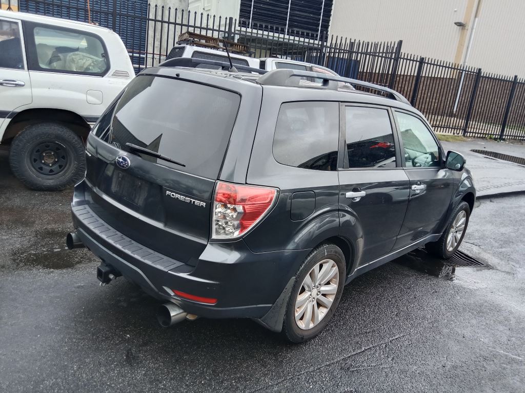 Subaru Forester 2011 Grey Wrecking