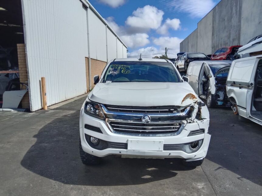 Holden Colorado 2019 White Wrecking