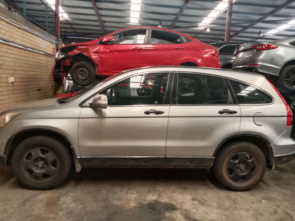 Honda CRV 2007 Silver Wrecking