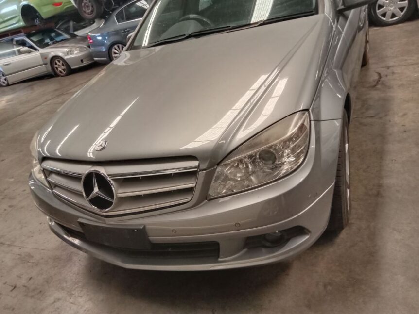 Mercedes Benz C class 2009 Grey Wrecking