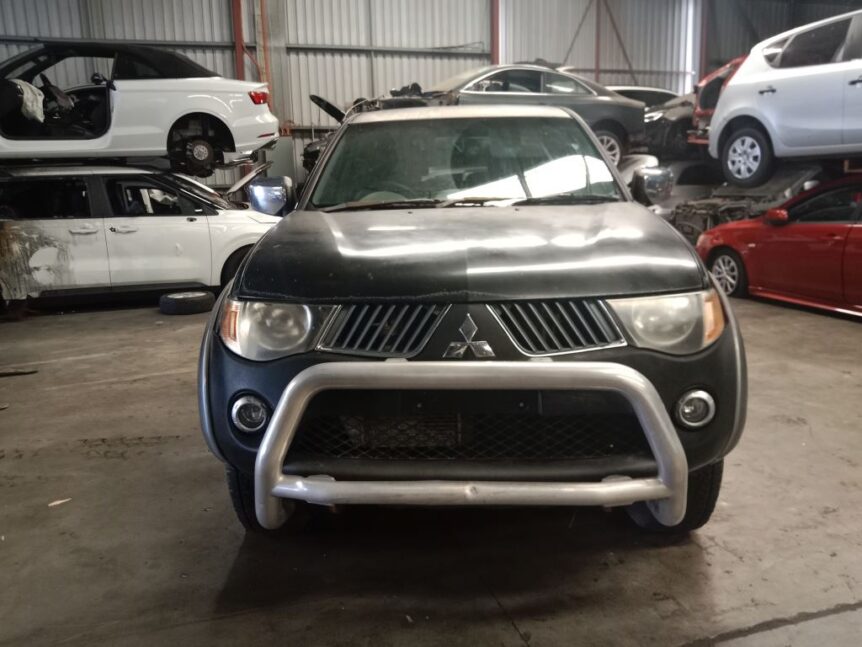 Mitsubishi Triton 2007 Black Wrecking